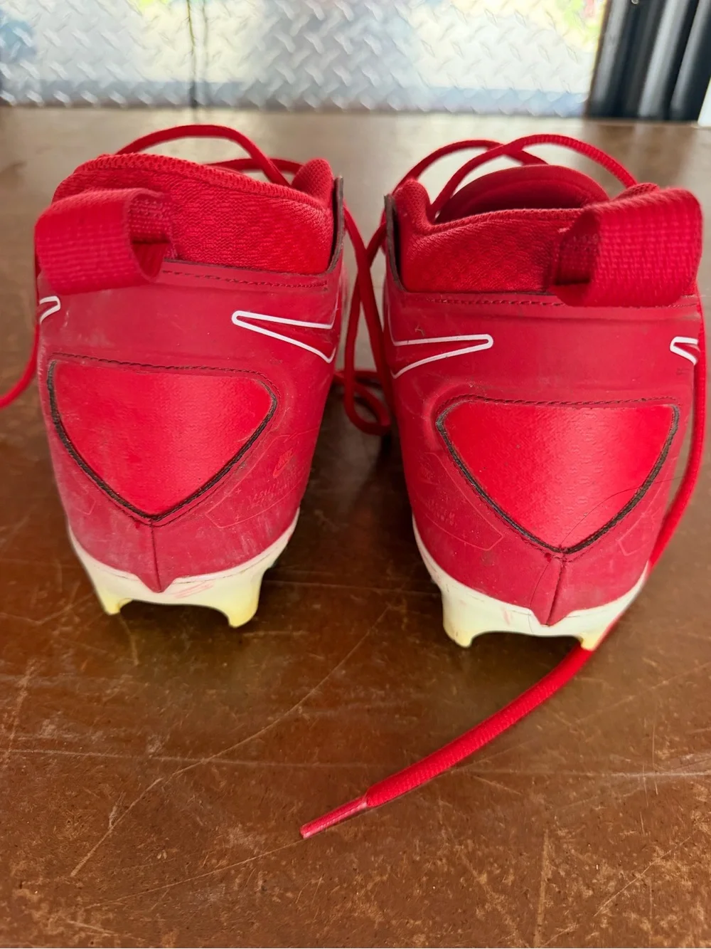 Men’s/Adolescence cleats